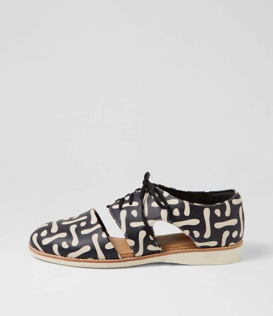 Shoes ROLLIE | Derby Cutout Twisted Star Leather Lace Up Flats