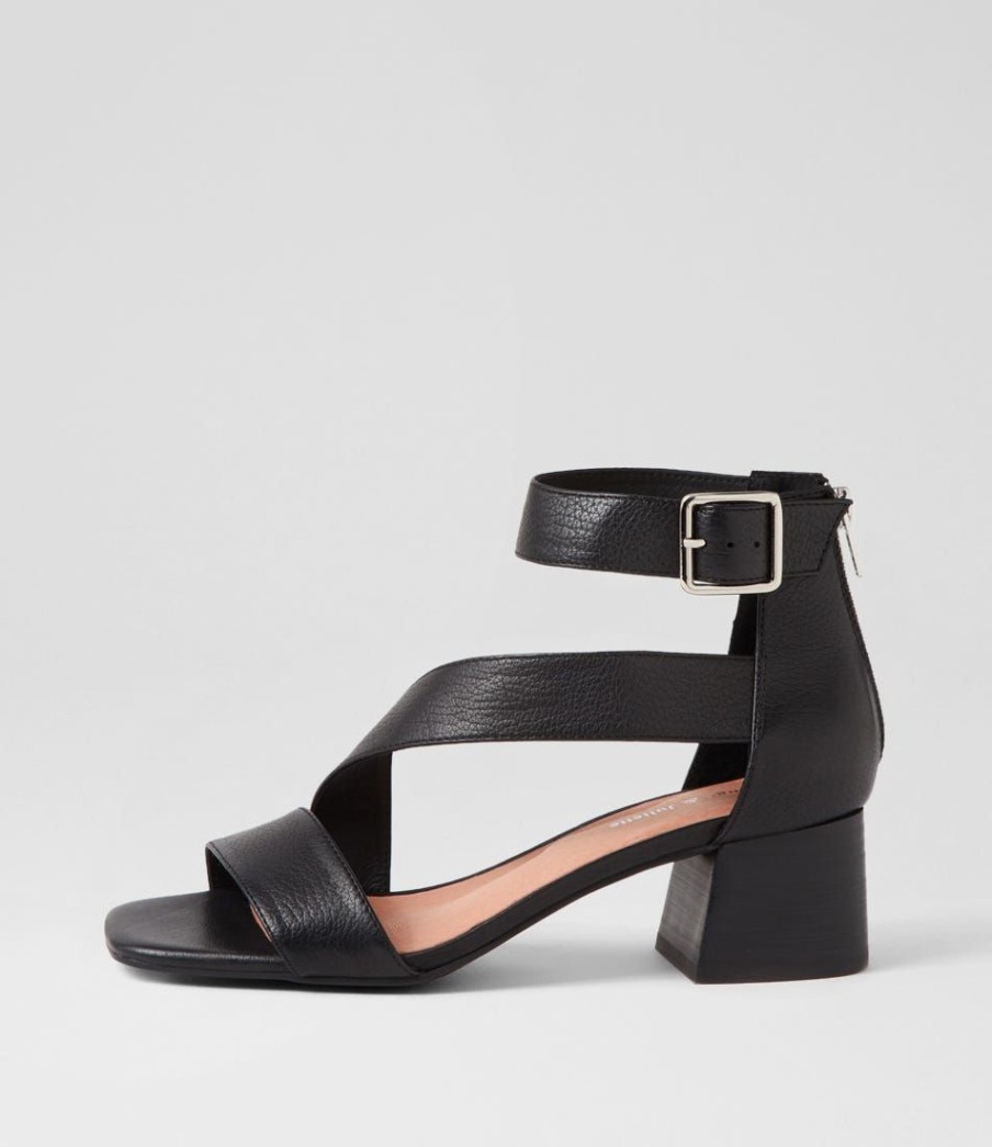 Shoes DJANGO & JULIETTE | Fila Black Leather Sandals