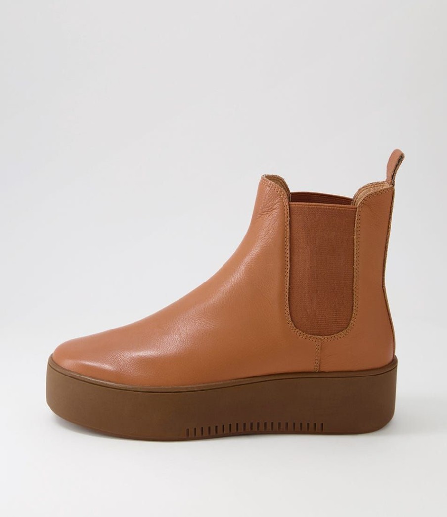 Shoes DJANGO & JULIETTE | Wylder Scotch Light Choc Leather Chelsea Boots