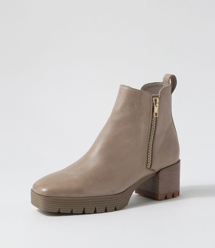 Shoes DJANGO & JULIETTE | Dinis Ash Leather Ankle Boots