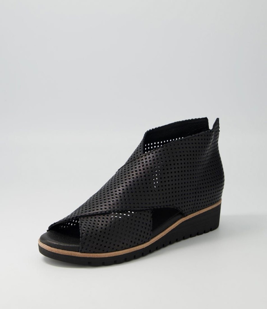 Shoes TOP END | Gwisse Black Leather Sandals Bs