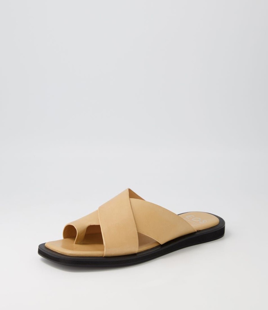 Shoes EOS | Mishk Tan Leather Slides