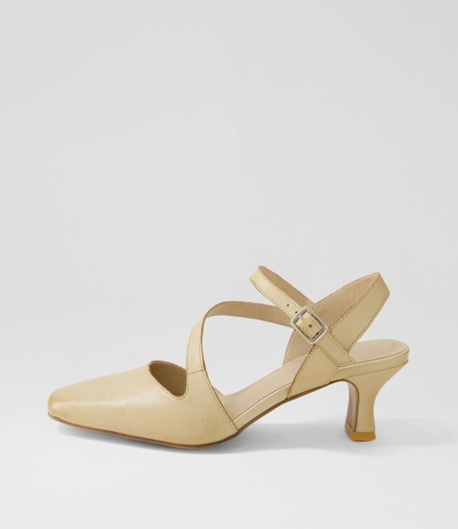 Shoes DJANGO & JULIETTE | Charissa Camel Leather Heels