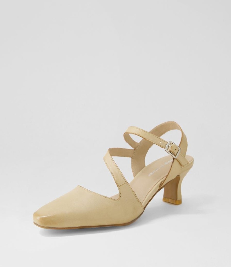 Shoes DJANGO & JULIETTE | Charissa Camel Leather Heels