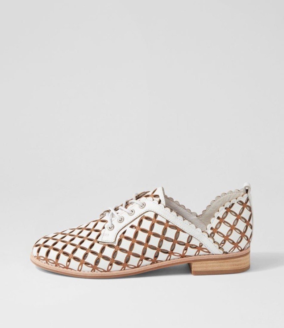 Shoes DJANGO & JULIETTE | Allosier White Tan Leather Lace Up Flats