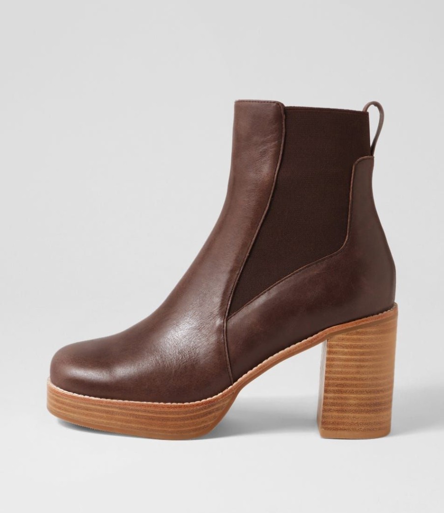 Shoes TOP END | Darriya Choc Leather Elastic Chelsea Boots