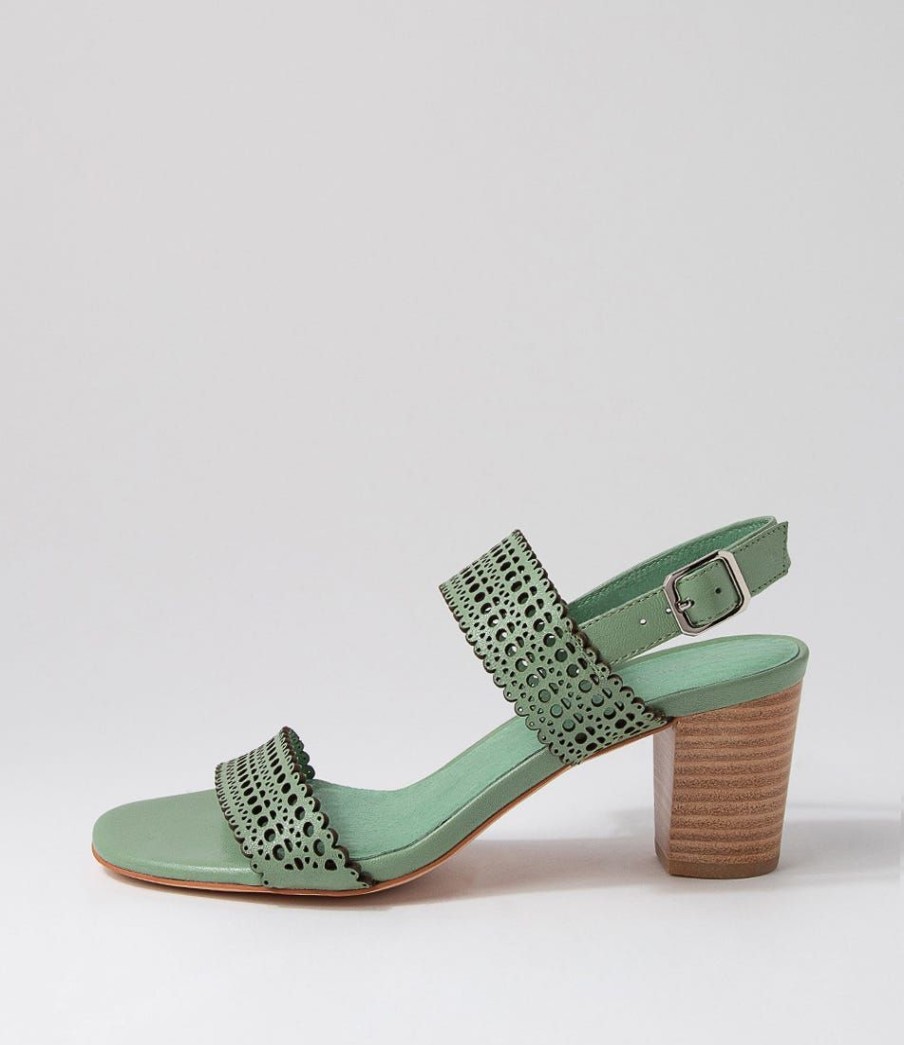 Shoes DJANGO & JULIETTE | Crista Sage Leather Sandals