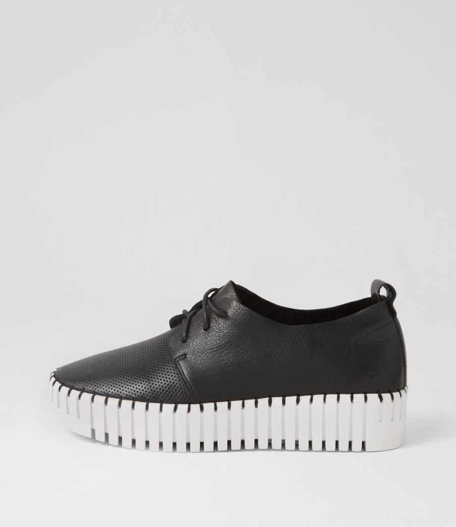 Shoes DJANGO & JULIETTE | Batu Black White Leather Sneakers