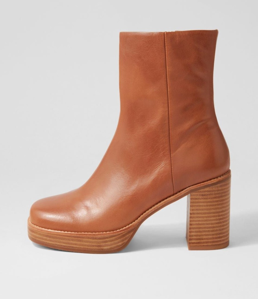 Shoes TOP END | Daneka Tan Leather Ankle Boots