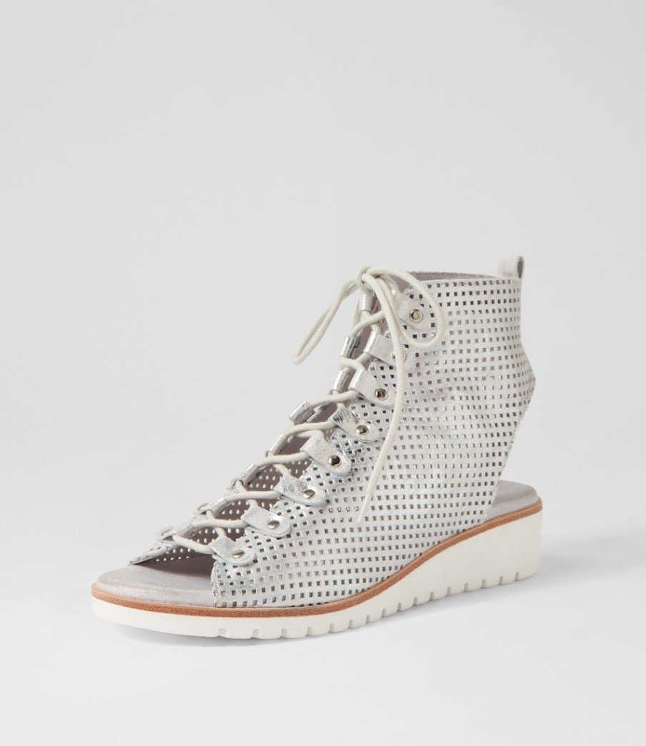 Shoes TOP END | Gizelle Silver White Scratch Leather Sandals