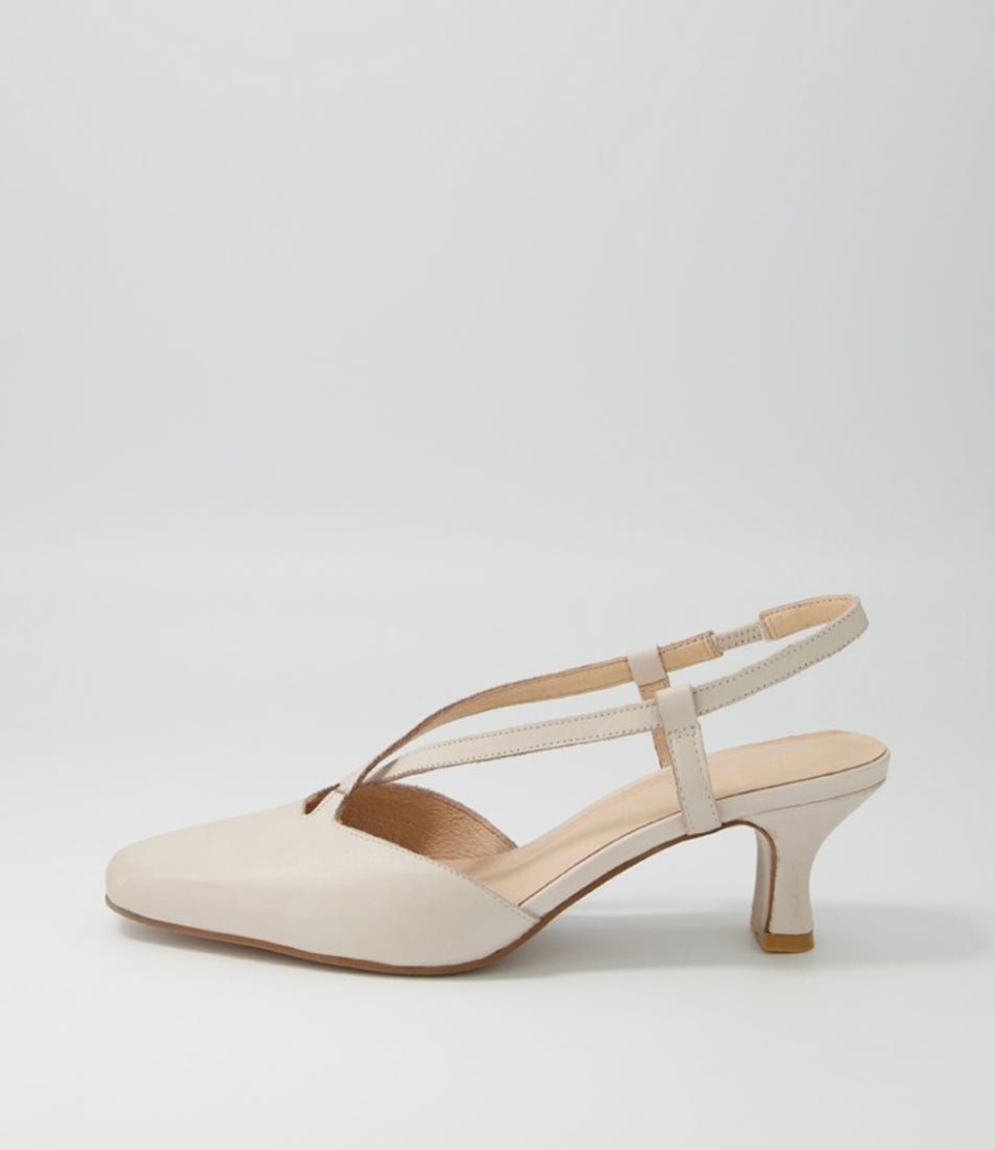 Shoes DJANGO & JULIETTE | Cadman Nude Leather Heels