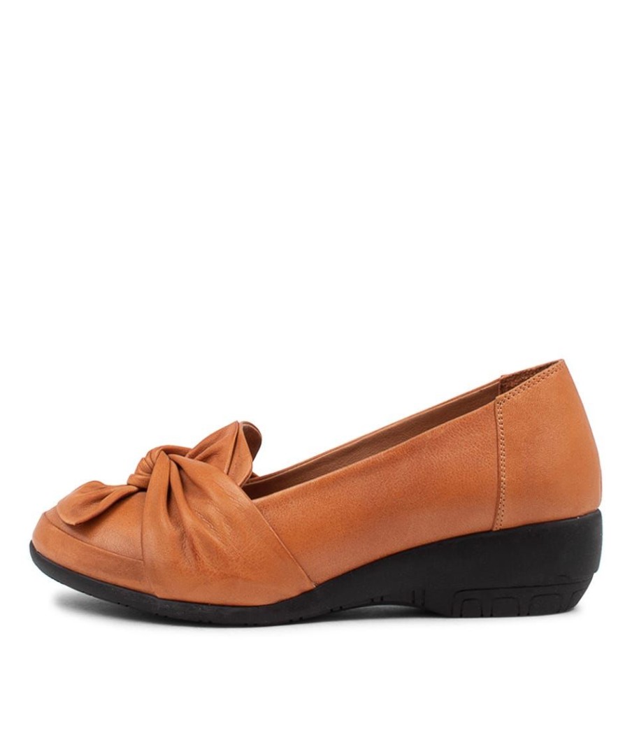 Shoes DIANA FERRARI | Greyson Tan Leather Wedges