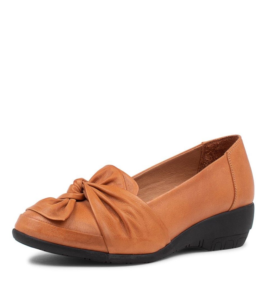 Shoes DIANA FERRARI | Greyson Tan Leather Wedges