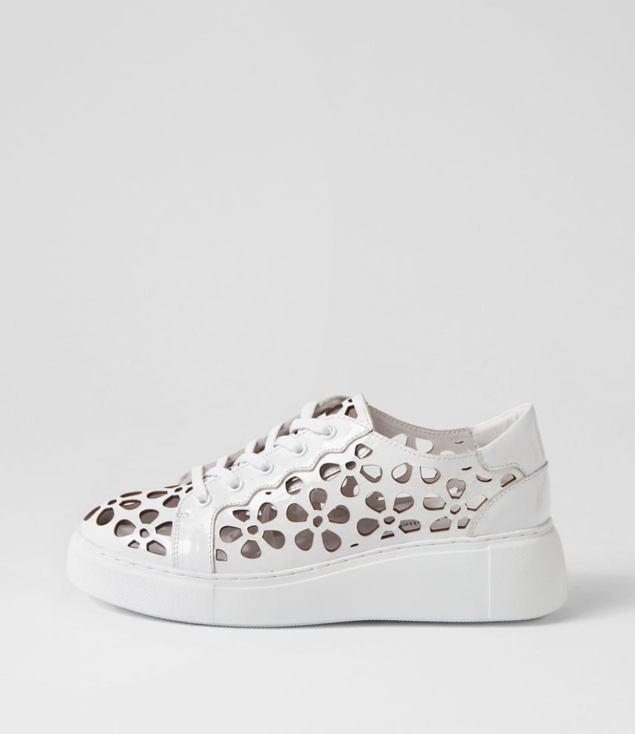 Shoes DJANGO & JULIETTE | Yarry White Patent Leather Sneakers