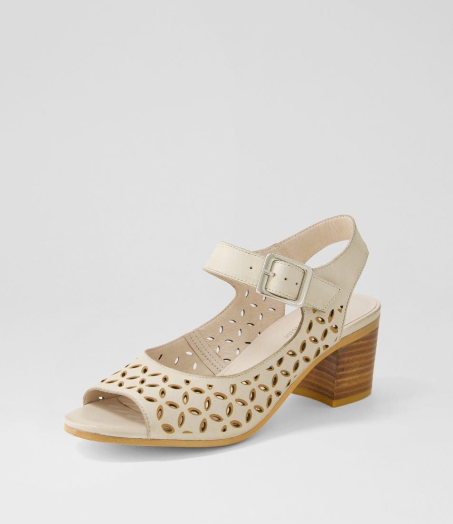 Shoes DJANGO & JULIETTE | Braden Nude Leather Sandals