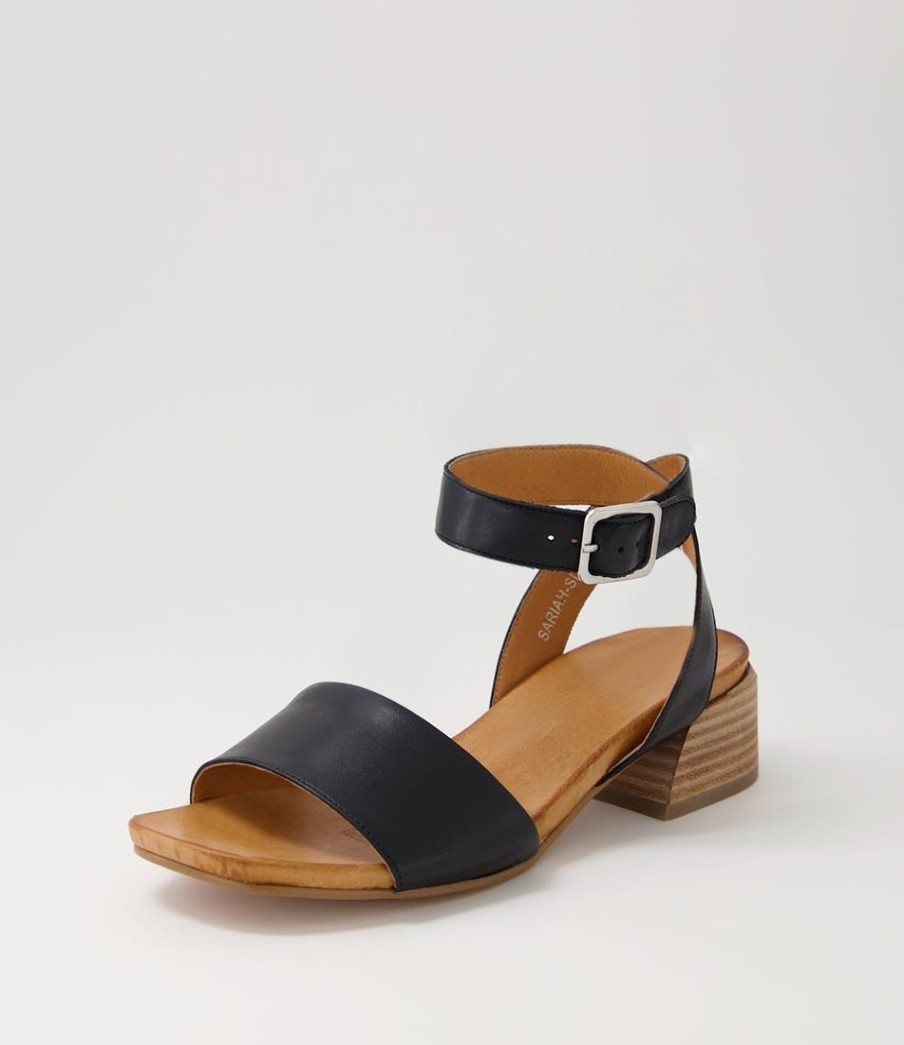 Shoes EOS | Sariah Black Leather Sandals