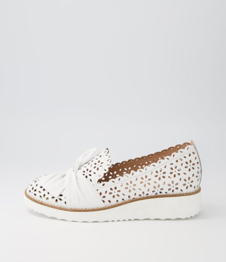 Shoes TOP END | Omilla White Leather Sandals