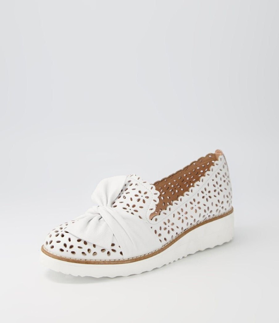 Shoes TOP END | Omilla White Leather Sandals