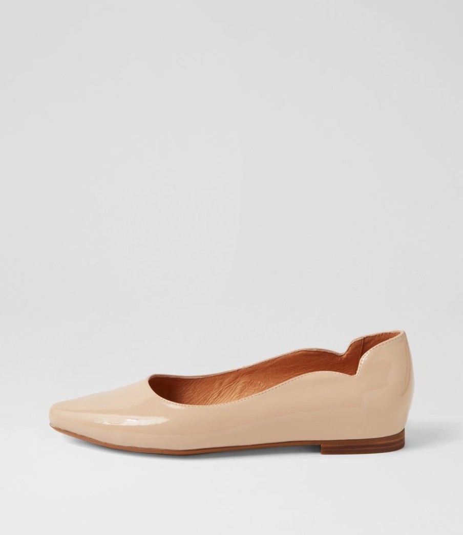 Shoes TOP END | Shaffer Latte Patent Leather Flat Shoes