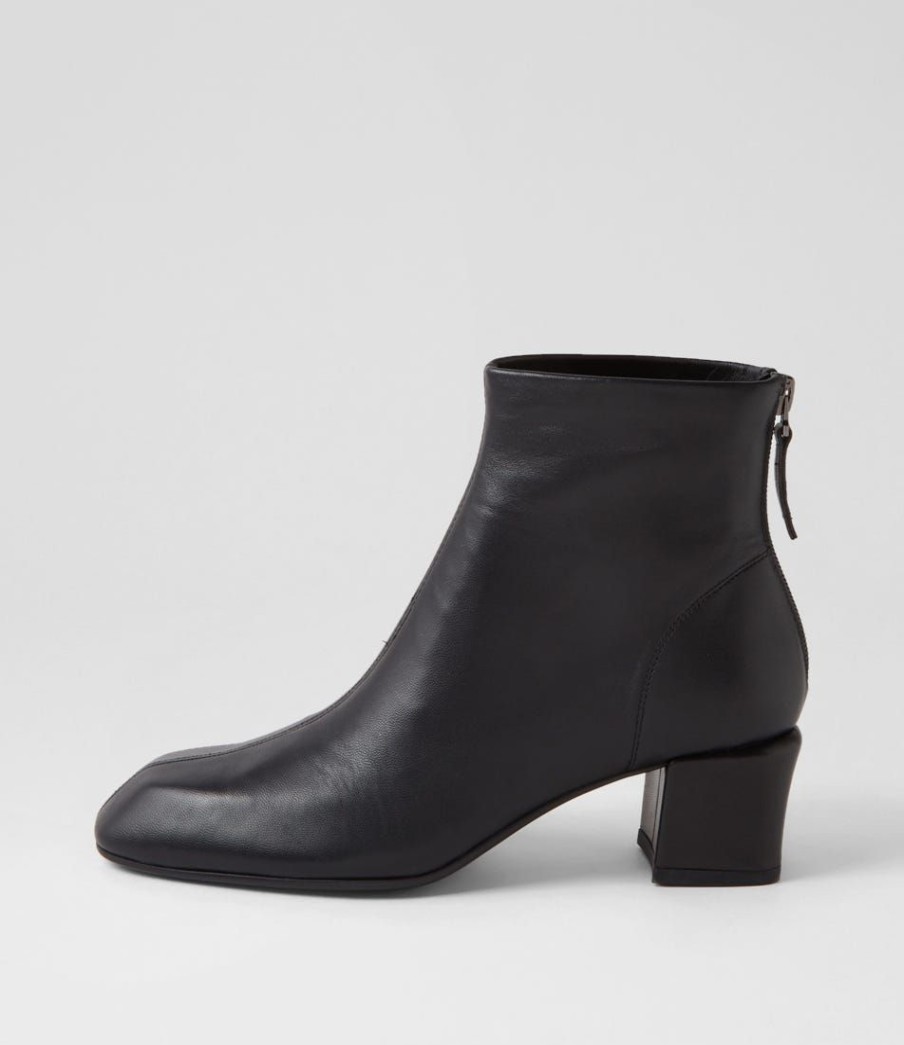 Shoes TOP END | Elliza Black Leather Ankle Boots