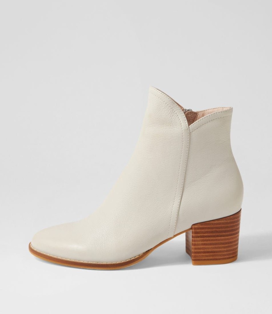 Shoes DJANGO & JULIETTE | Mockas Nude Leather Ankle Boots