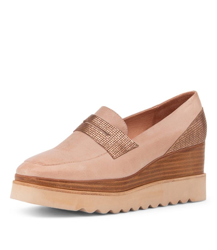 Shoes DJANGO & JULIETTE | Wilbert Warm Rose Rose Gold Cut Leather Wedges