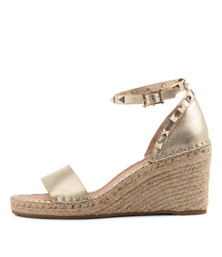 Shoes DJANGO & JULIETTE | Gigi Pale Gold Leather Sandals