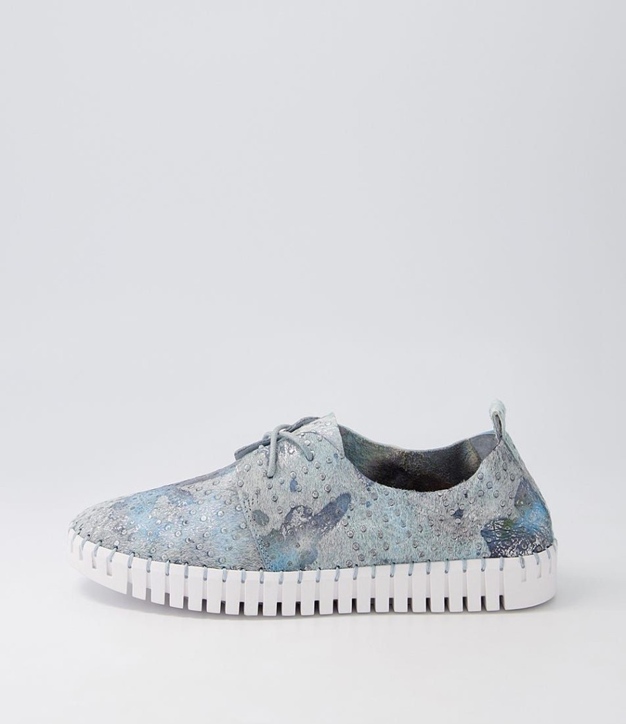 Shoes DJANGO & JULIETTE | Huskies Sky Blue White Pony Sneakers