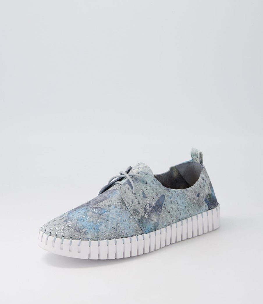 Shoes DJANGO & JULIETTE | Huskies Sky Blue White Pony Sneakers