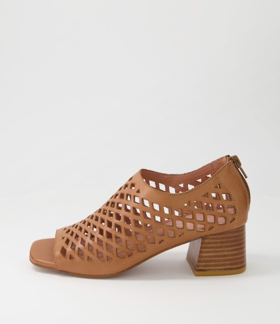 Shoes DJANGO & JULIETTE | Fairbanks Dk Tan Leather Sandals