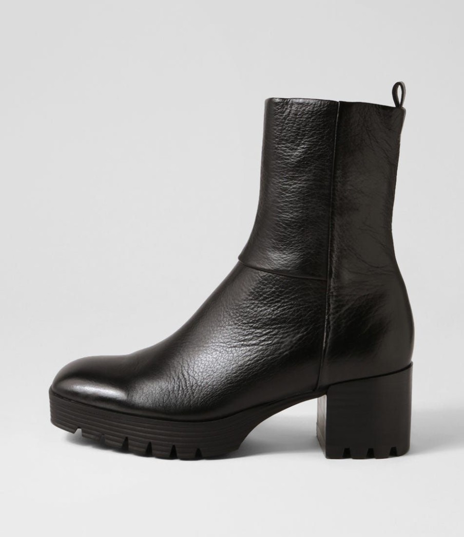 Shoes DJANGO & JULIETTE | Dippy Black Leather Ankle Boots